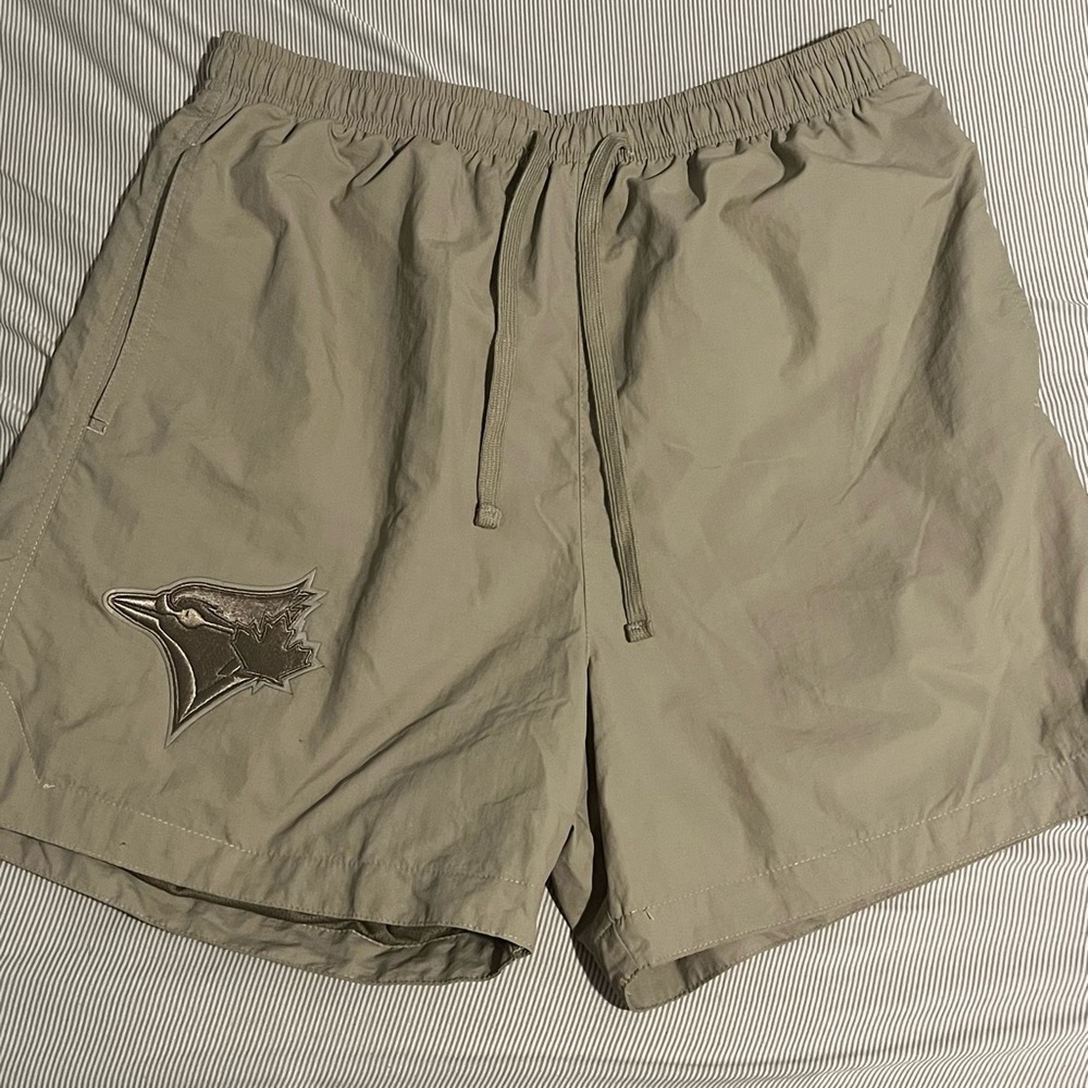 Toronto Blue Jays Pro Standard Luxury Athletic Collection Beige Shorts Size L